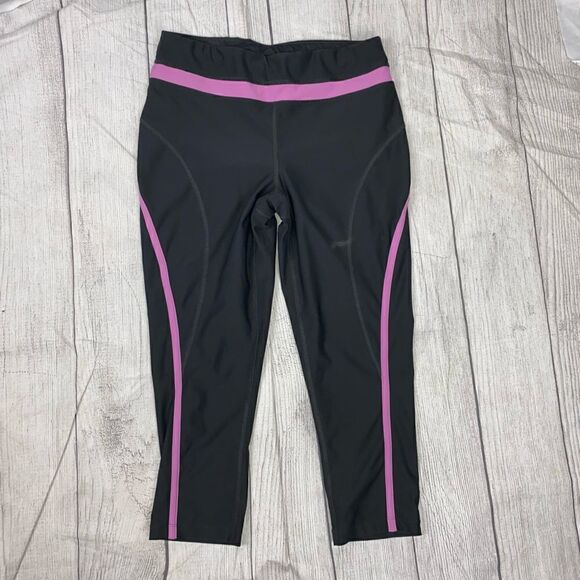 Xersion Capri style compression pants grey w/pink borders sz small women - Picture 1 of 8